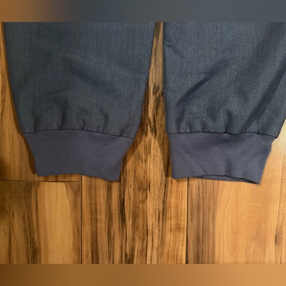 🏥🩺 FIGS Scrub Set – Graphite (Joggers + Top) – L - Picture 12 of 16